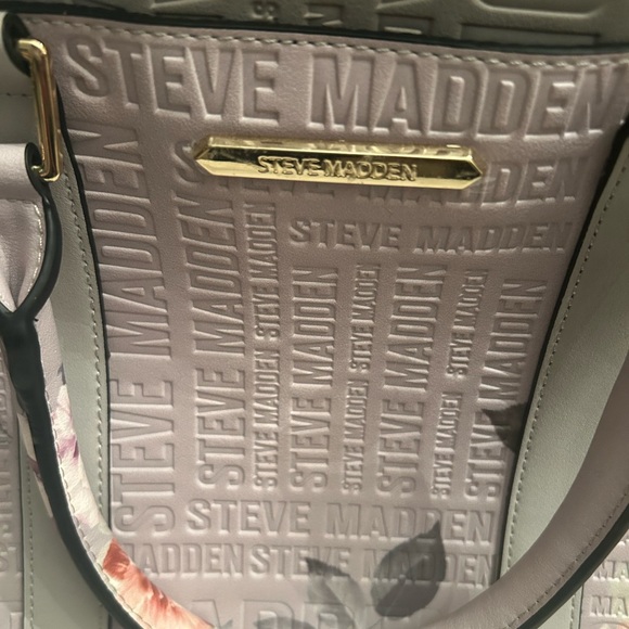 Steve Madden gray floral purse - Picture 9 of 9